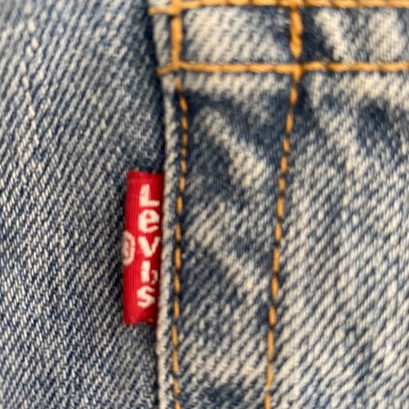 Levi’s High-rise Wedgie Cutoff Shorts - Picture 4 of 5